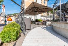 Rampe untere Terrasse